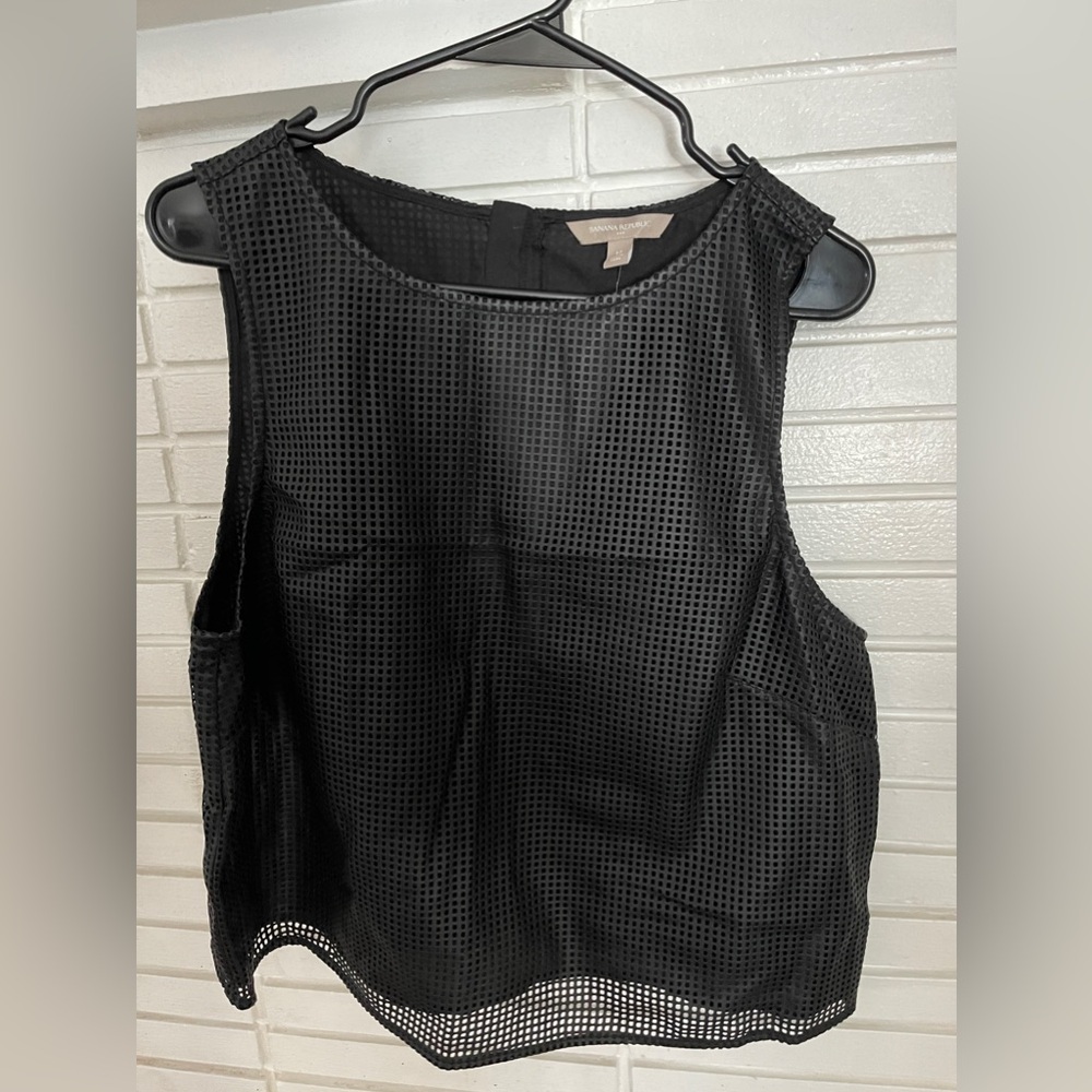 Banana republic synthetic tank